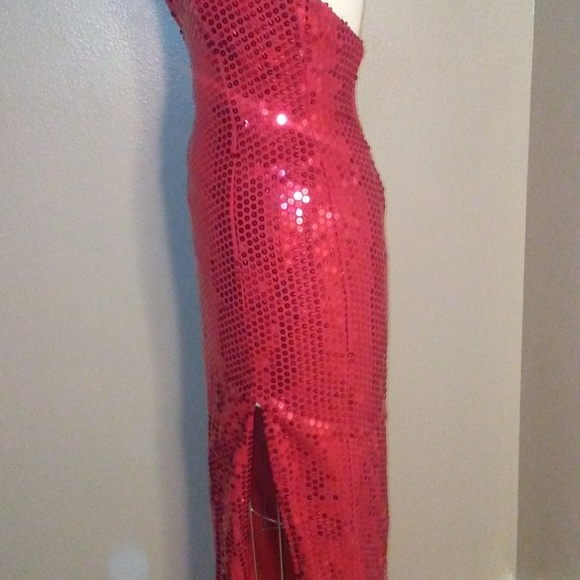 Red Sequence Dress Prom 10 - Picture 2 of 7